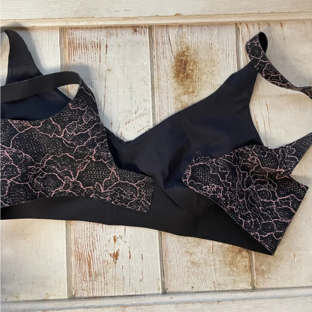 Lululemon Like Nothing Bra